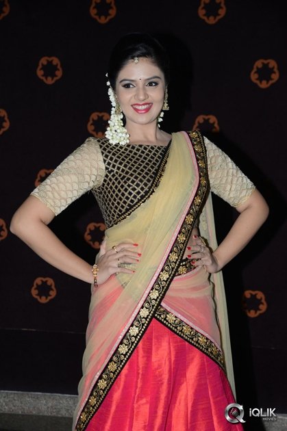 Sreemukhi-at-Savitri-Movie-Audio-Launch